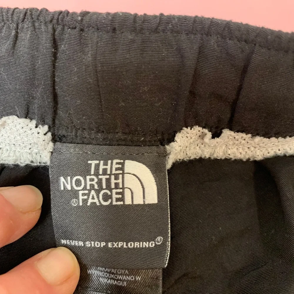 The North Face Hiking Shorts Mens M Black Excellent Belted Cargo Trail Adventure